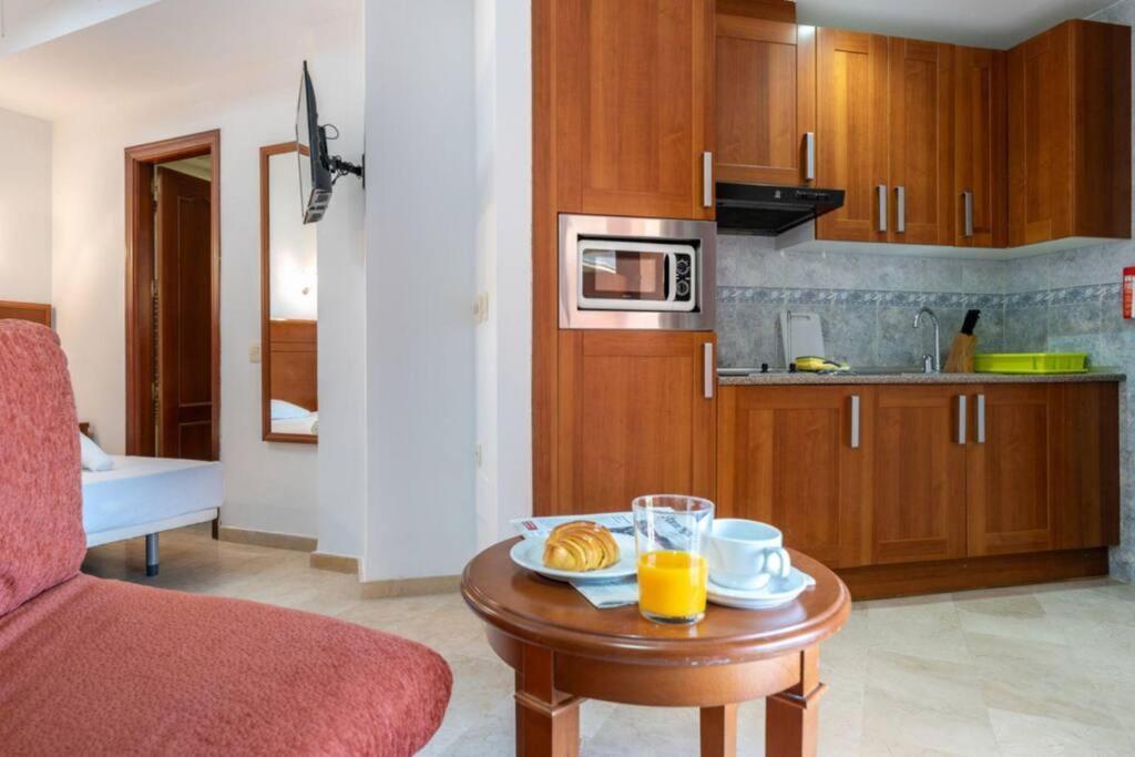 Ct 240 - Beachfront Apartment -Don Juan Manilva Exterior foto